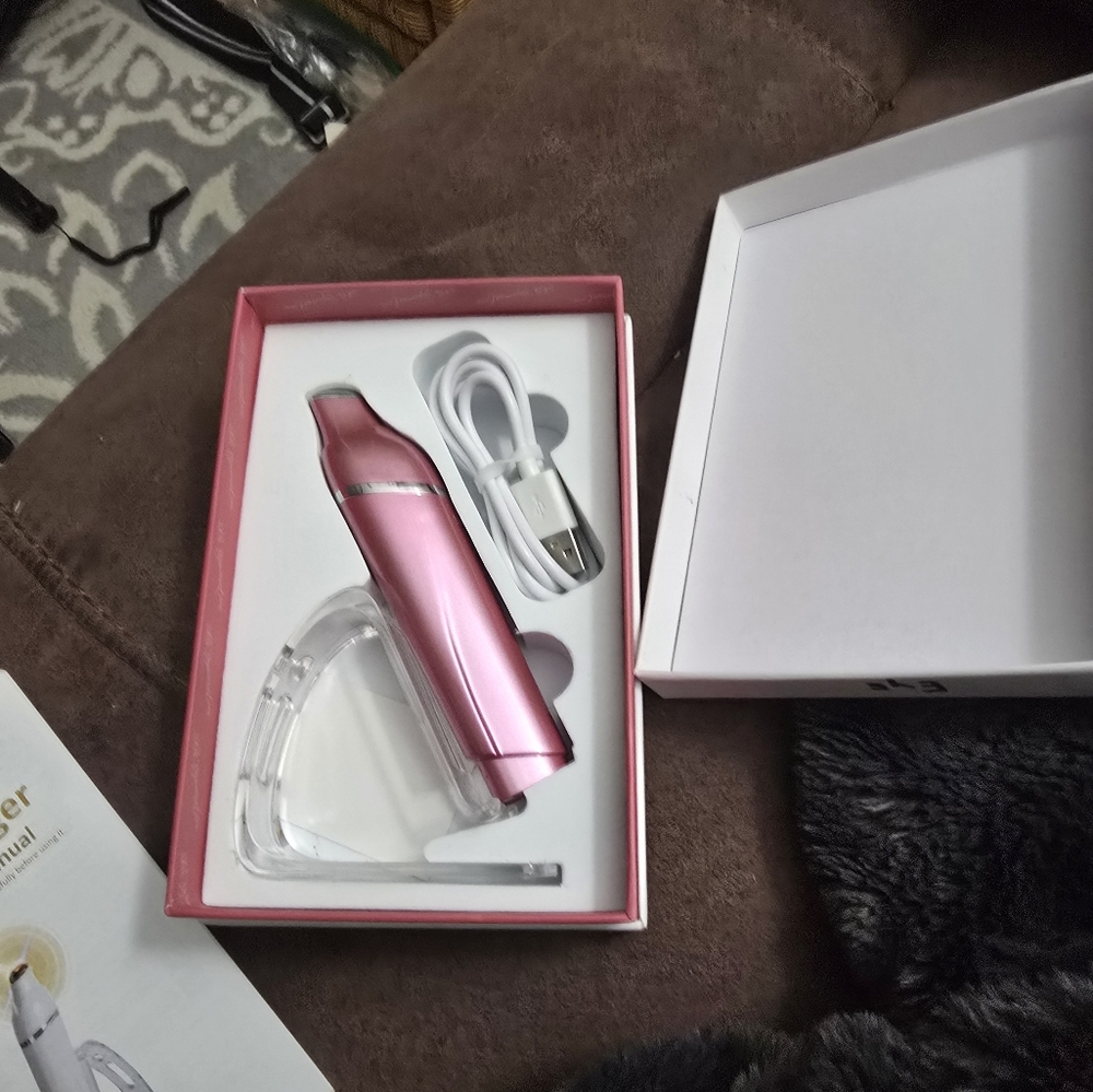 Multifunctional Eye Massager